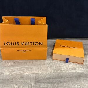 Louis Vuitton empty shopping Bag and Box Set